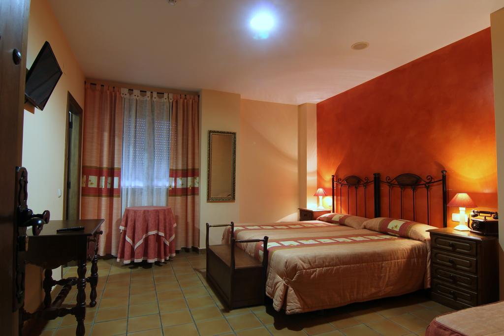 Rural Hojaranzos 3* Tejeda de Tiétar